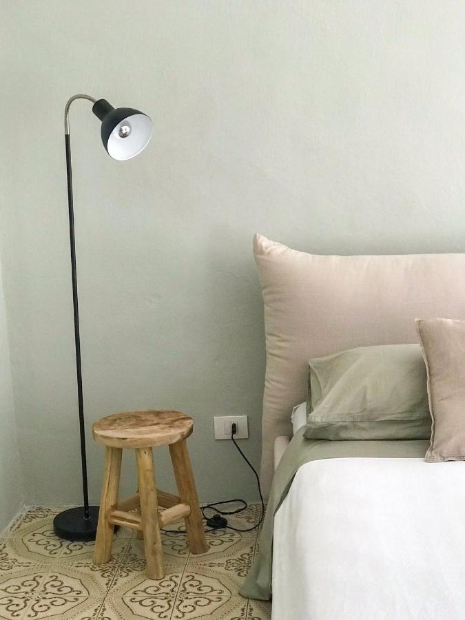 Ti Vengo A Cercare Bed & Breakfast คาสเตลลาโร ภายนอก รูปภาพ